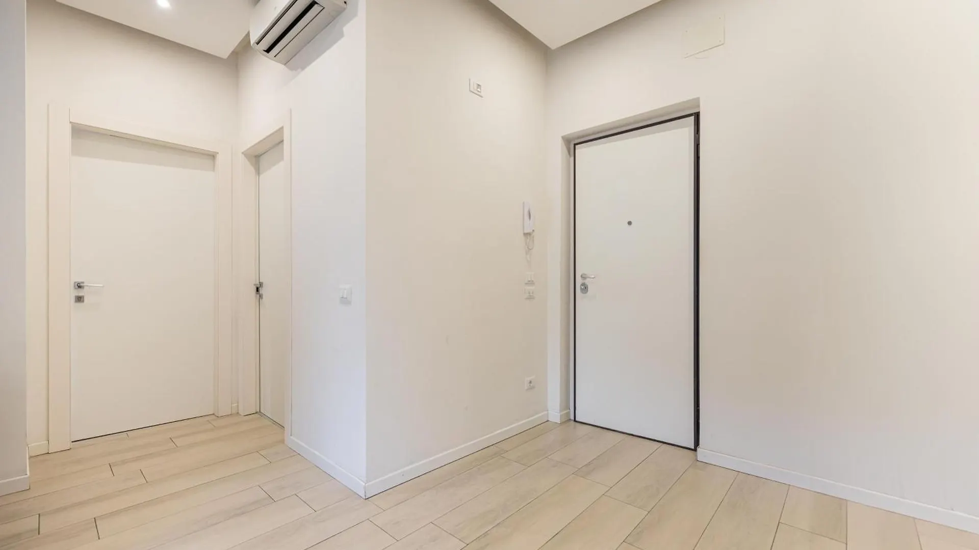 Roberto Flat - 10 Minuti Da Fiera Di Verona Apartman